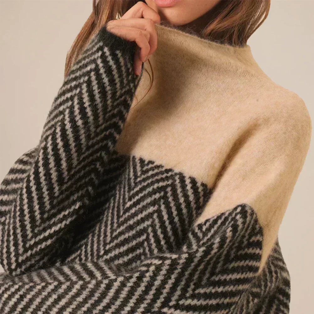 Women's Cozy Turtleneck Sweater - Beige